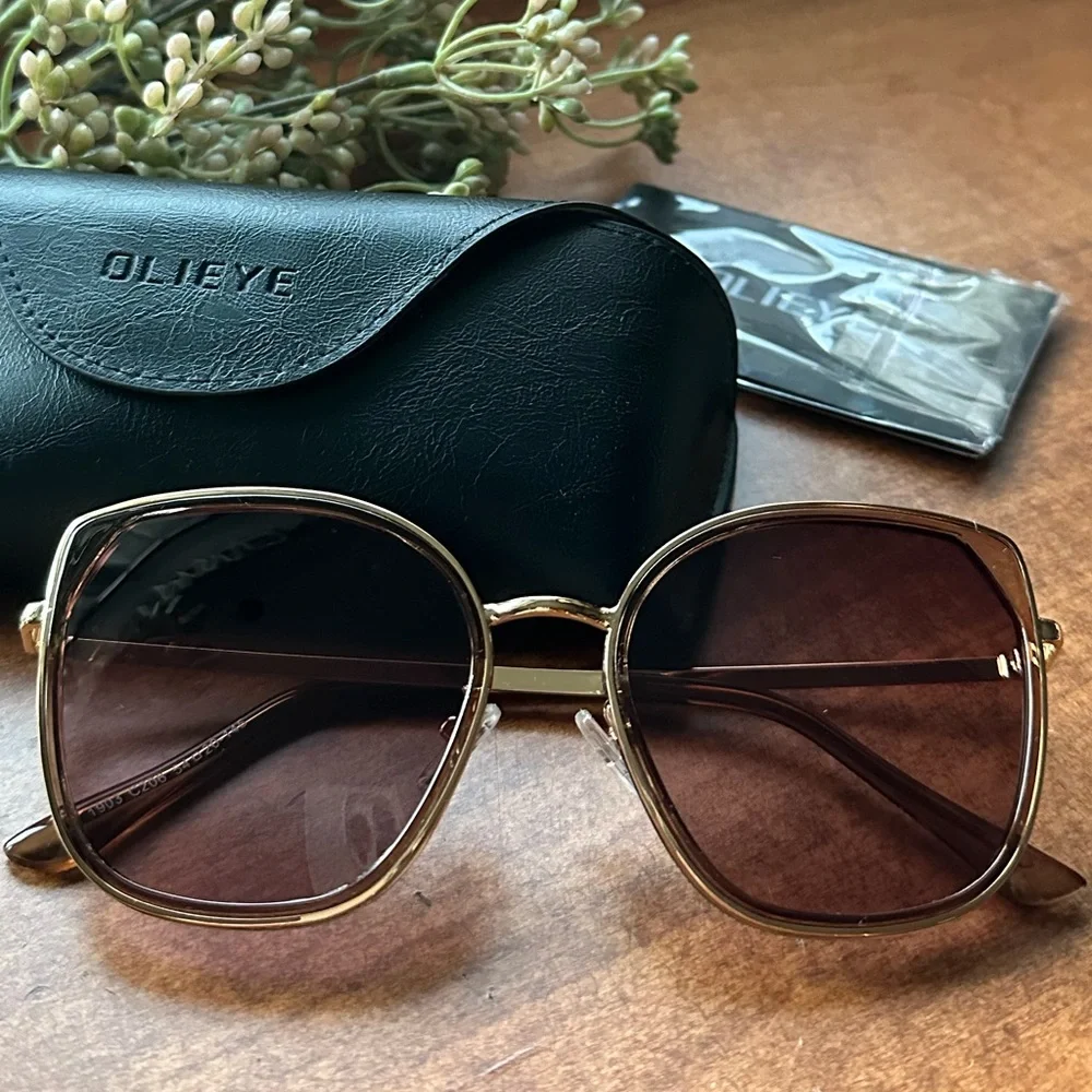 Olieye Gold Frame Sunglasses & Case - Picture 2 of 3